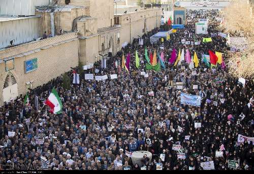 abolllfazll's tweet photo. 9 دی، مانور اعلام آمادگی یاران آخر الزمان مهدی (عج) بود.
#فتنه_تغلب
#یک_روز_جلوتر https://t.co/xu6lAxc3vR
