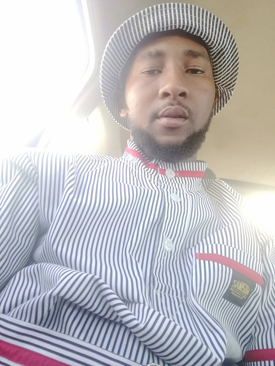 mopeli_teboho's tweet photo. Homecoming outfit #pantsula #mostyle #samson https://t.co/MymO6wIW38