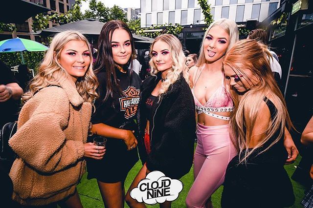 InflationKingSt's tweet photo. The final @cloudninesaturdays sesh of 2018! 🔥 MAMMOTH lineup for Anthems tonight! Don’t miss...👉
.
.
.
.
.
#couldnine #clubbing #cloud #cloudnine #cloudniners #levelup #bounce #electrohouse #dance #edm #electrohouse #psytrance #electronic #rooftop #r… https://t.co/x4LSBJuHXF https://t.co/KcpYKbIzuJ