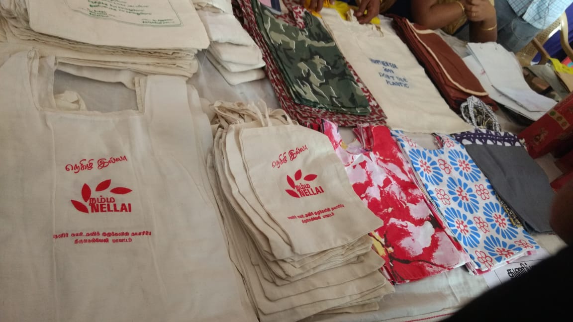 PlasticPolluti9's tweet image. Exhibition and #Sales of #Alternatives to #OneTimeUse #Plastic being promoted by #Collectors in various districts of #TamilNadu to make #PlasticBan successful from#1stJan2019