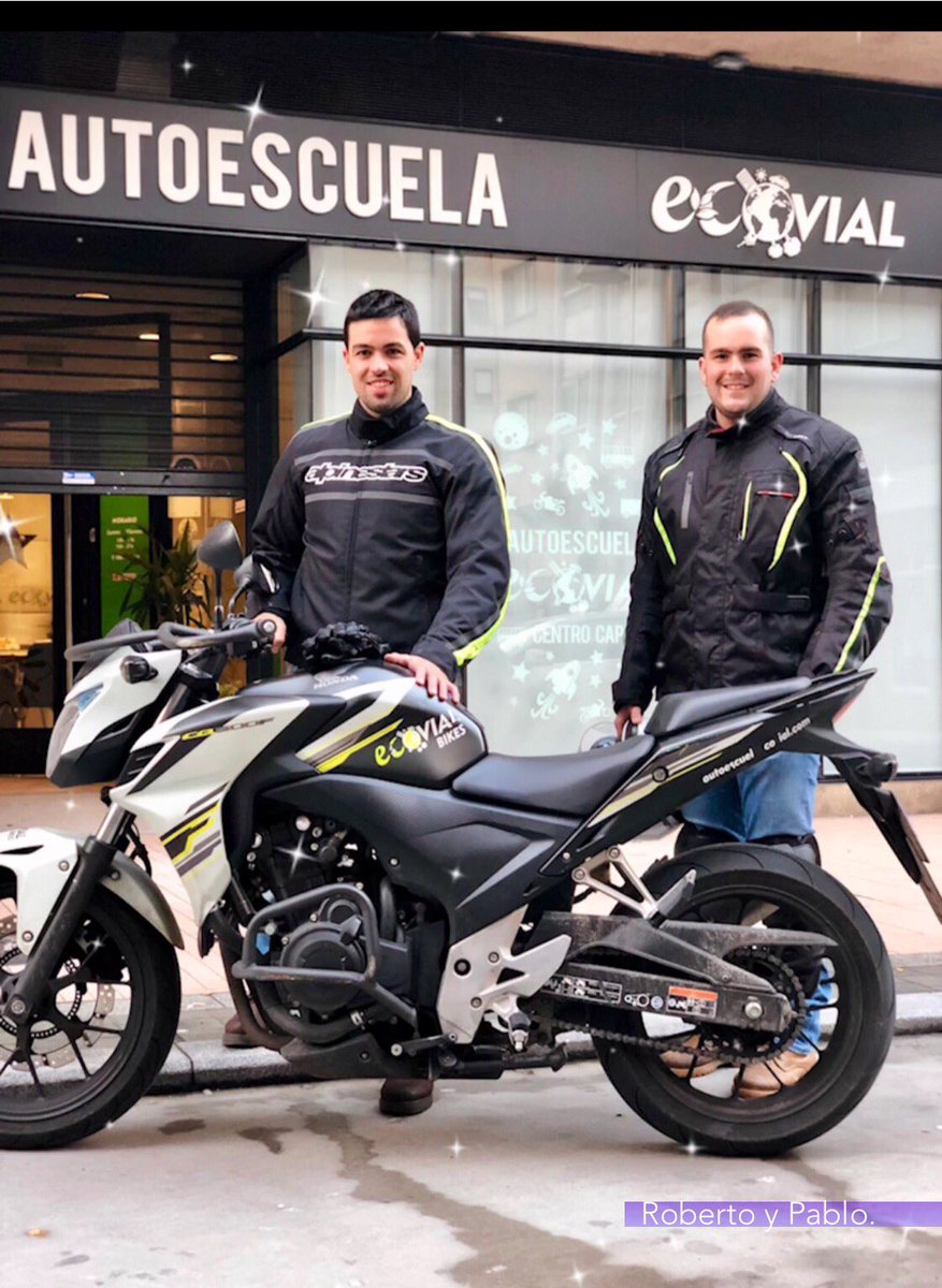 AECOVIAL's tweet photo. Otros dos #moteros más 🤤🏍 Muchas felicidades chicos! Examen 🔝 #permisoa2 al bolsillo! FELIZ 2019! #ecovializate #ecovial #hondacb500f #ecovialbike https://t.co/LqQYM8kuXv