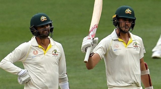 #INDvAUS #AUSvIND @patcummins30 wages lone battle as Australian grit returns, albeit too late @kausheek68 from the MCG: cricketcountry.com/?p=784542