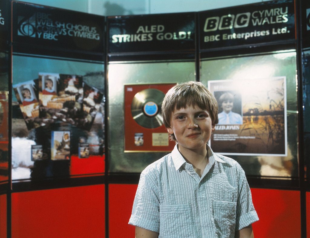  Happy Birthday Aled Jones! 
