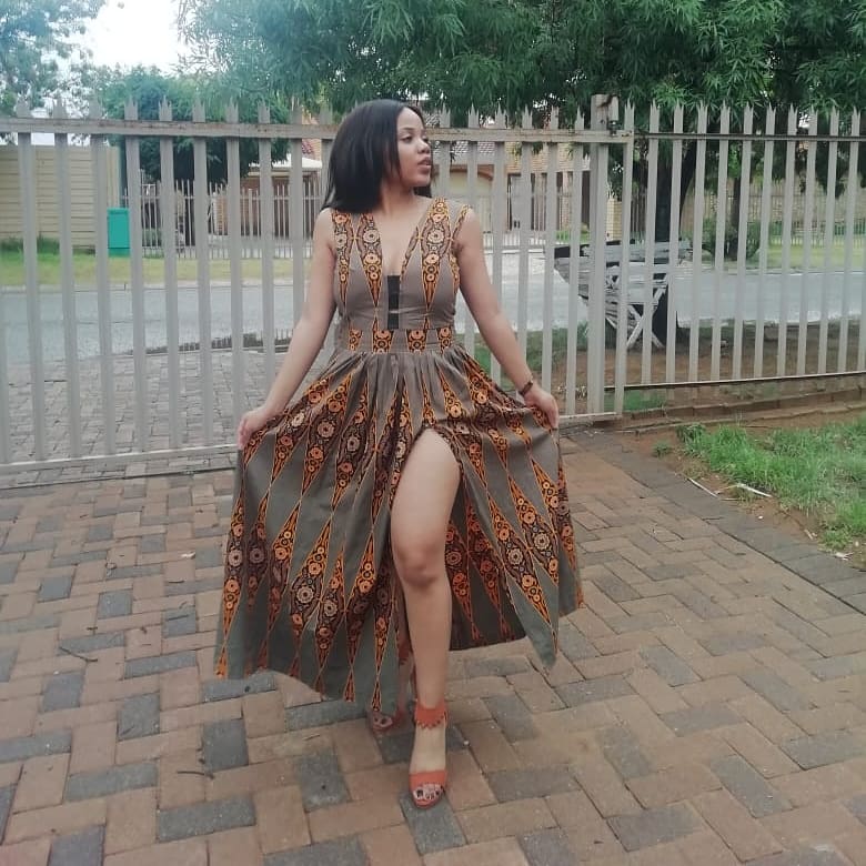 mopeli_teboho's tweet photo. Dress done by your fave tailor #mostyle https://t.co/pNR2GtZ7OW