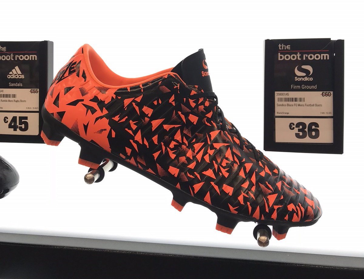 Sondico Blaze FG garçons/junir Chaussures De Football Soccer Shoes Moule Rivets Noir/Orange
