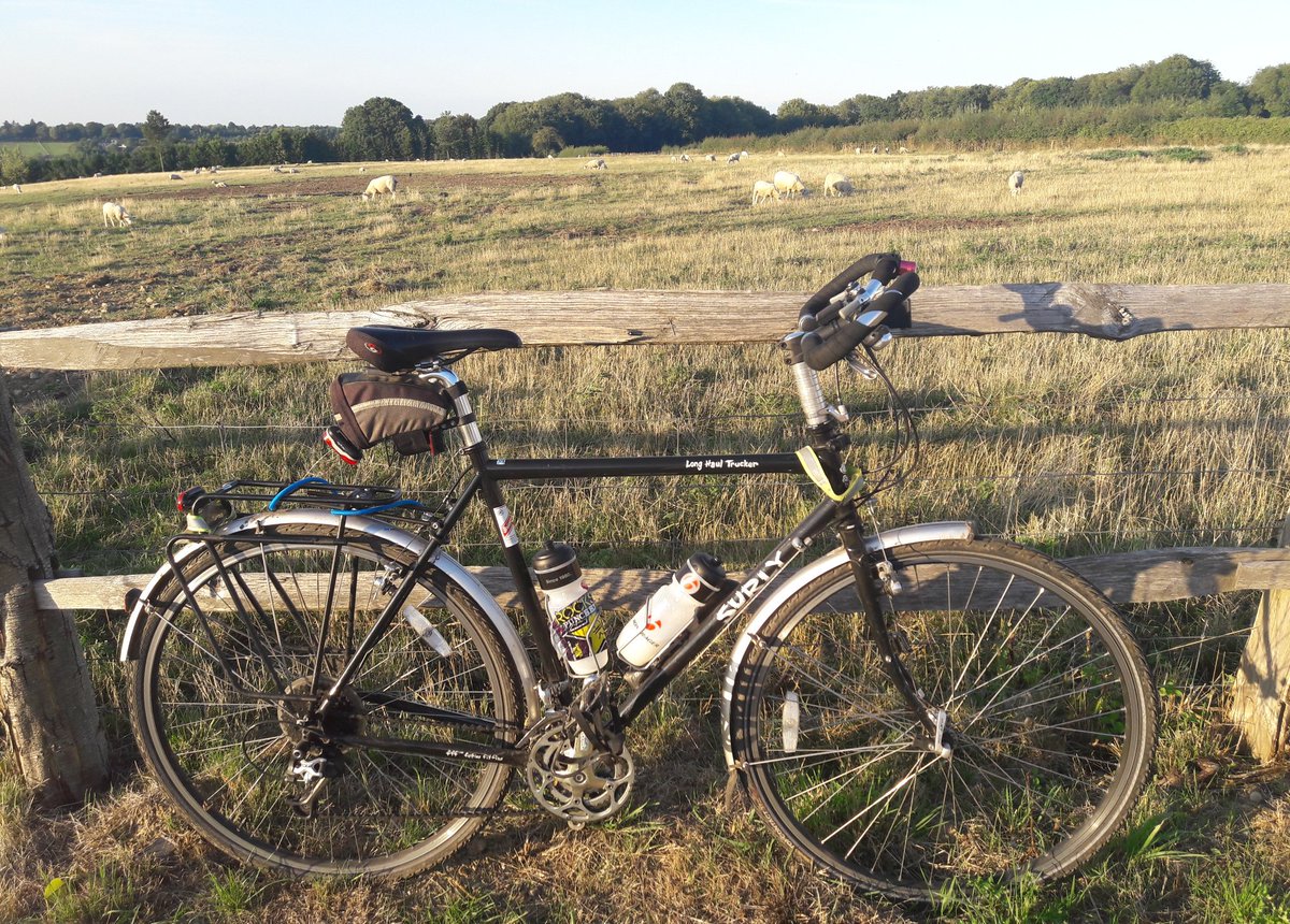cycle_2_recycle's tweet photo. 1. Ride your bike.
2. Pick up some litter.
3. Post a photo of bike with litter and #cycle2recycle.
4. Recycle the litter.
#bikeporn meets #stoplittering
#recycling #litter #sustainability #pollution #eco #dechets #plogging
#keepbritaintidy #bethechange #ipickeditup https://t.co/d72dYR2JvD