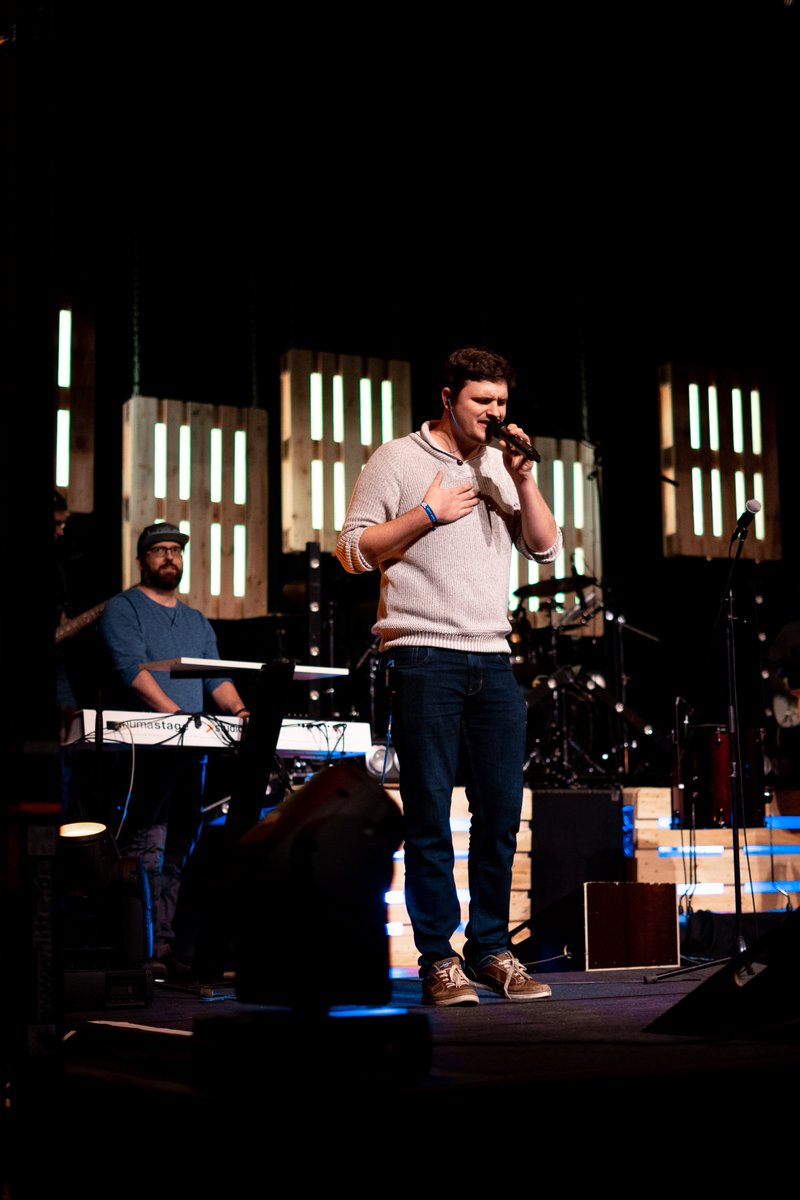 JESUSlive_co's tweet photo. DAY 1 🎉
JesusLive 2018/19 ging gestern Abend an den Start! Wir hatten eine großartige erste Session mit Gernot Elsner und genialem Worship. 
•
JesusLive 2018/19 launched last night! We had a great first session with Gernot Elsner and amazing worship. https://t.co/VCTM1laUXu