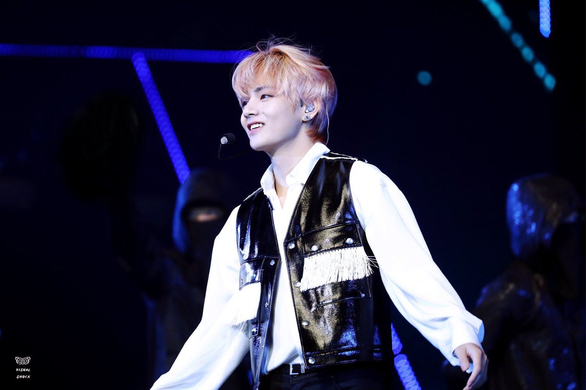 mimi_tt_army's tweet photo. 태형 생일 축하해요 ㅠㅠㅠ
今は前みたいに追ってないけど、私がけーぽドルは後にも先にもテヒョンだけだよ。
貴方の苦しさは私たちが全部吸い取るから。
いつまでもキラキラした笑顔で笑っていられますように。
大好きです。
#HappyVday 
#태형생일ᄎᄏ 
#WE_PURPLE_V https://t.co/0cb1ZmX12N