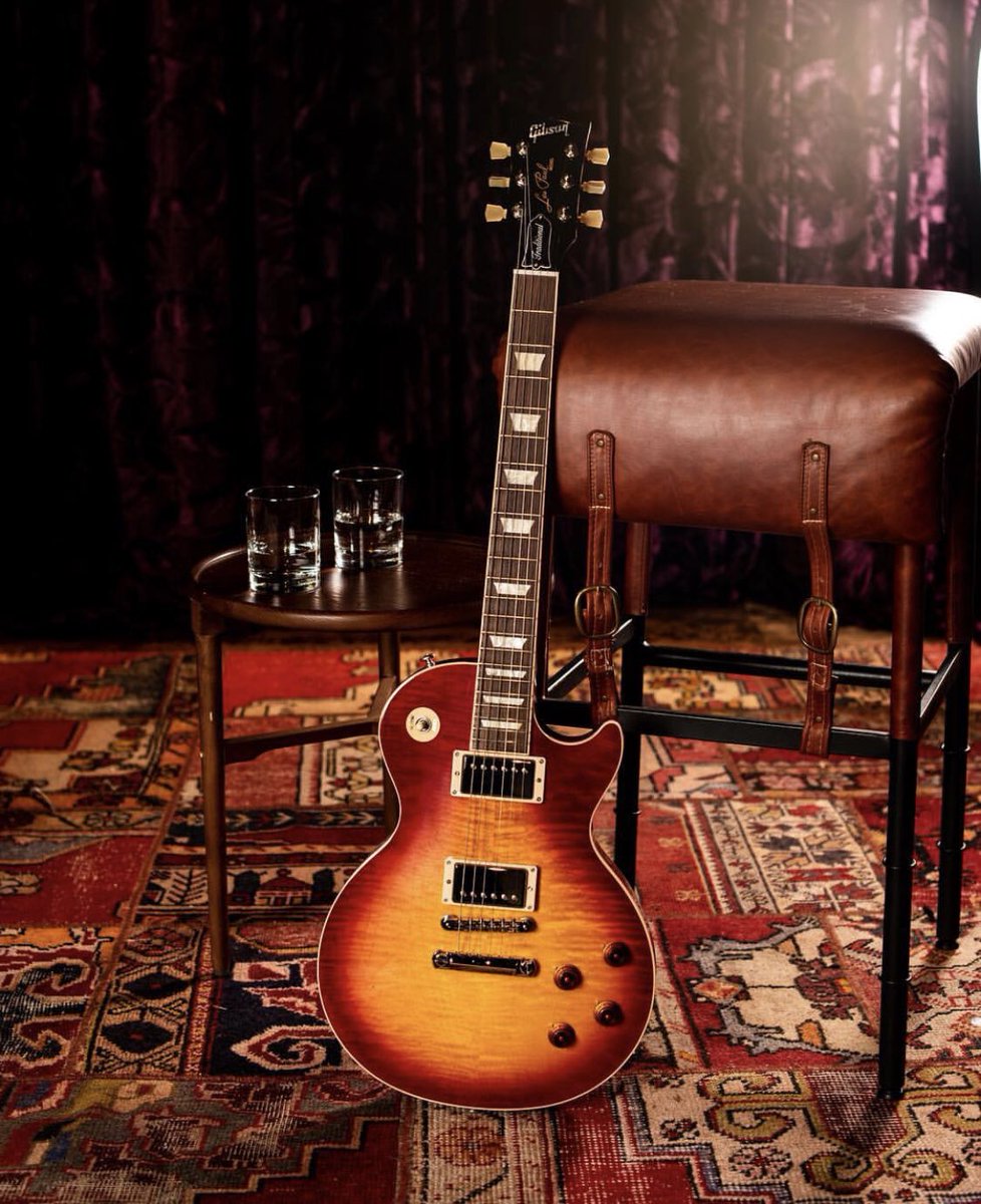 KippAngel's tweet photo. Las Vegas Home #Gibson #GibsonLesPaul #GibsonCustomShop #Vegan #VeganMonster #VeganMuscle #VeganBodybuilding #VeganAsFuck #VeganBeast #HeadRushFX #ChemistryDesignwerks #MarshallAmps #PigHogCables #ImpactPicks #LoveDogs #Twitter #Stringjoy #LasVegas #Family https://t.co/cWN1yfbHK1