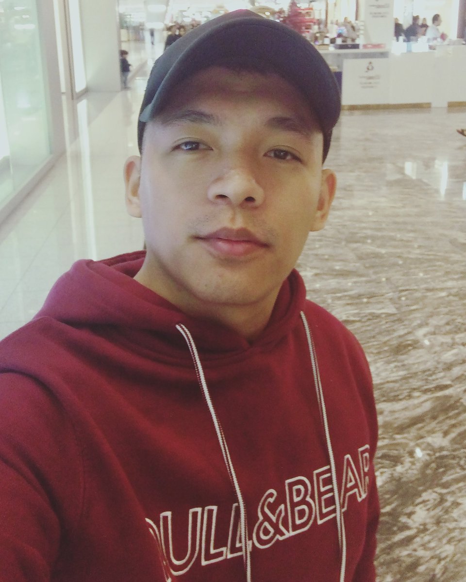 LordVidad's tweet photo. #travel #qatar #doha #dohaqatar #pinoy #travelgoals #bucketlist #cityart #qatarinstagram #arabcountry #explore #asian #visitqatar #qatar2022 #asianhunk #hothunkasia #qatarairways #doha2018 #discoverdoha #discoverqatar #qatarliving #dohalife https://t.co/jCFr8ia6HZ