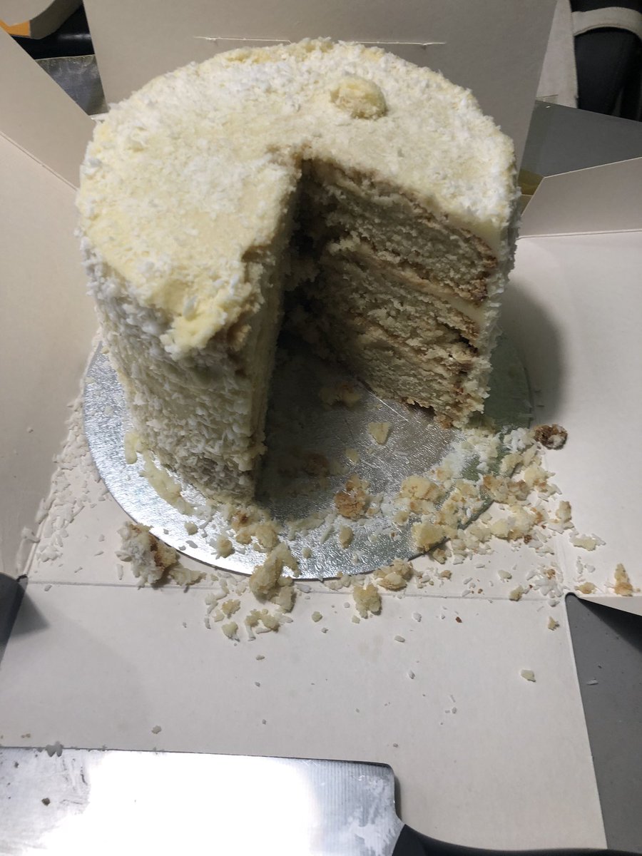 Featured image of post Tom Cruise Coconut Cake Bakery That he s become known for the mercury news reported adding that the actor prefers to send a white chocolate coconut bundt cake made by doan s bakery in woodland