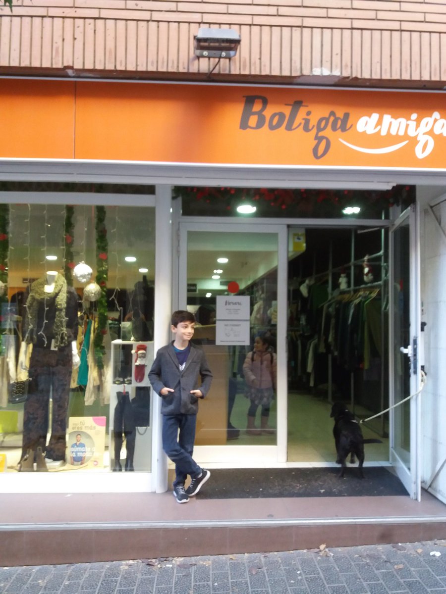 enric_falco's tweet photo. @fitreball #CreantEstil #BotigaAmiga https://t.co/pqqXQaEfH8