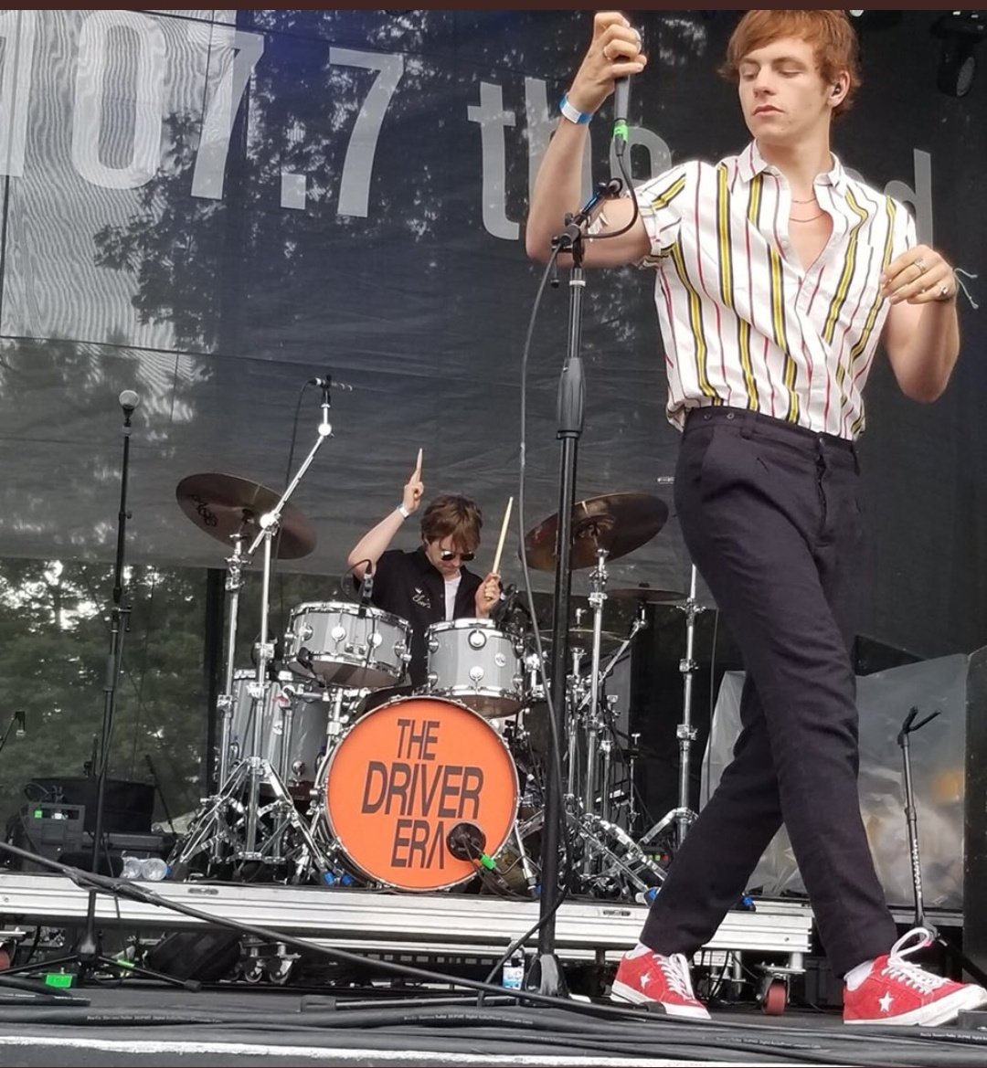 TDE_Daily's tweet photo. HAPPY BIRTHDAY @RossLynch !!! We hope you're having fun in Vegas❤️ We're so grateful for everything you do for us, so, we just hope you have the best of days💛 we love you💛💛💛 
#HappyBirthdayRoss
#HappyBirthdayRossLynch https://t.co/0hfQ0h60KZ