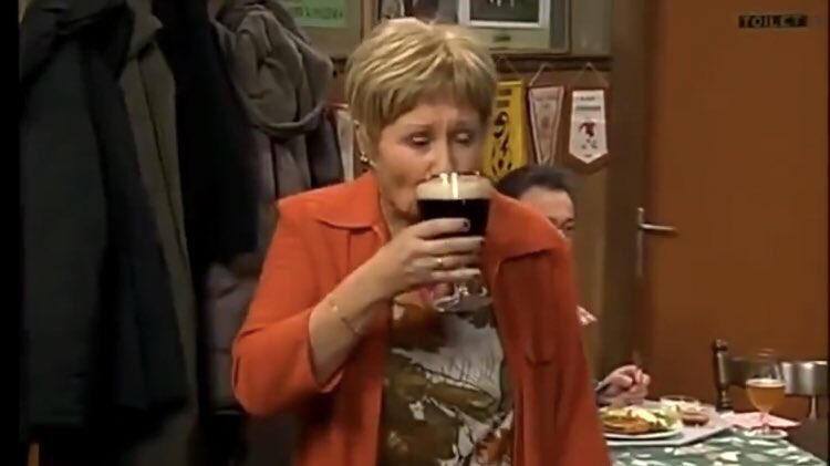 PascaleBacker's tweet photo. Alvast een fijn 2019 van mij. 
Drinkt er maar eens goed op! https://t.co/VoBS2rzm7C