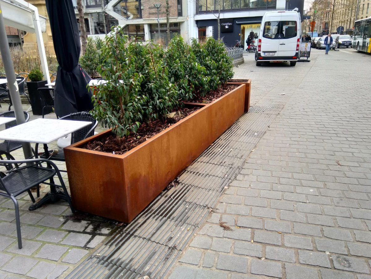 gerobatuin's tweet photo. Artesa Cortenstaal Plantenbakken voor terras @BistroTheo in Nationalestraat  #antwerpen #cortenstaal https://t.co/AmEFZrP3YO https://t.co/JoLoLD4b3m