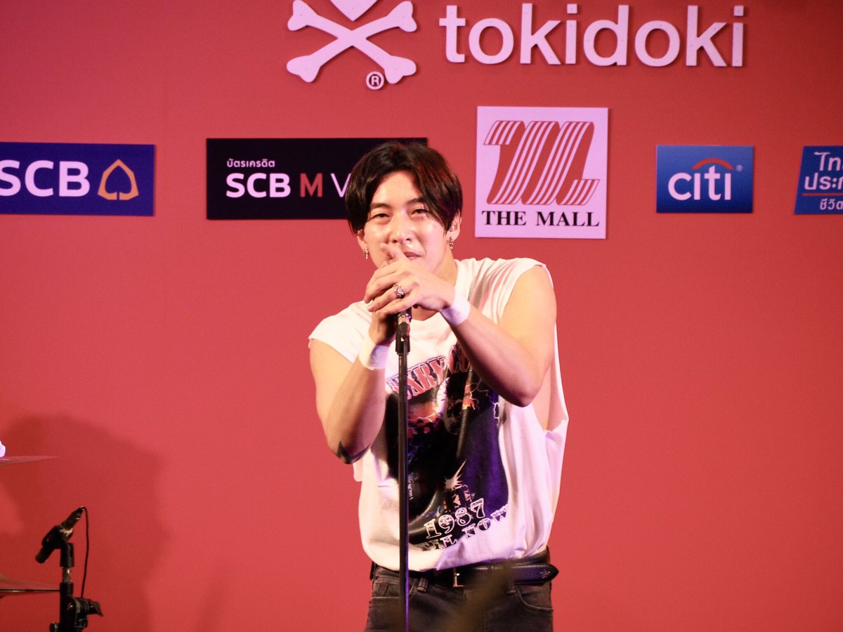 งานที่เดอะมอลล์ บางกะปิวันนี้ค่ะ #themalljoyofgiving