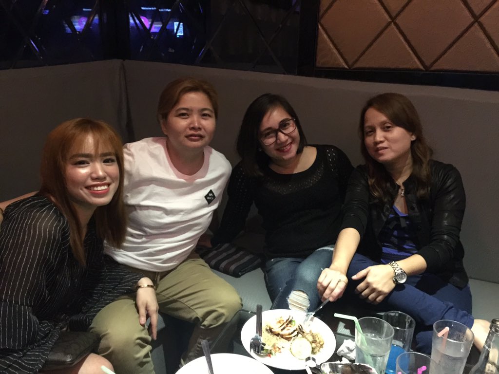gainmari's tweet photo. with the BRAH’s 😍😍😍👭👭👭 #lovewins #ChristmasParty2018 @hifikaraoke https://t.co/Q3GVz4QlF5