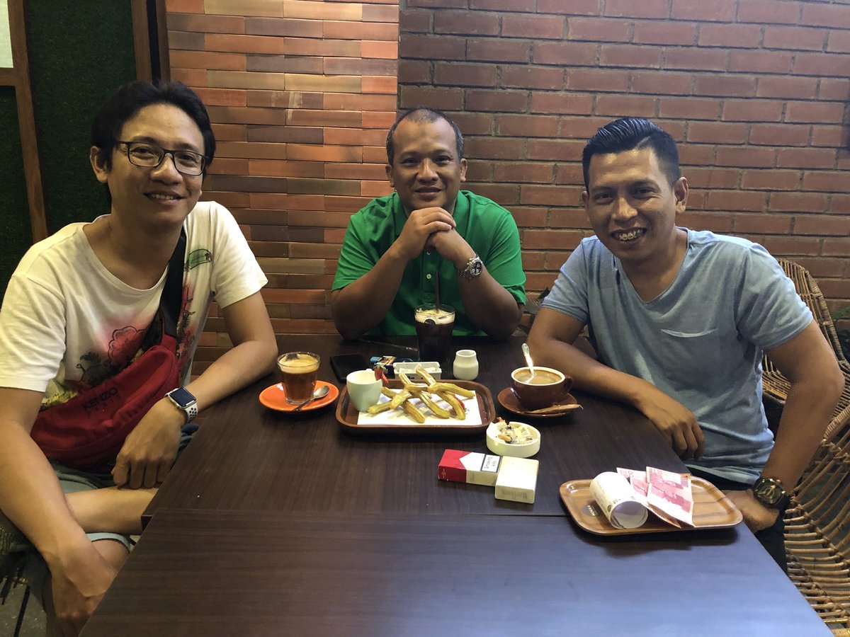 RudiKarsono's tweet image. Cerita mlm ini...

Dimana mana hati kami selalu senang..

#PengPeng
#Braderhood
#FunEveryWhere
@gath_dharma