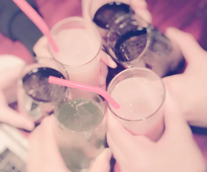すとはにお疲れ様やでーっ✨
今年最後に見事大成功に終わって
ほんま嬉しいわ?
 
あのみんなの笑顔が忘れられなくて
ずっと余韻に浸ってる..?
 
ほんま楽しかったわ

詳しいことは明日ツイートするから
楽しみにしときな!✨
 
ちなみにみんなで打ち上げなう!? 