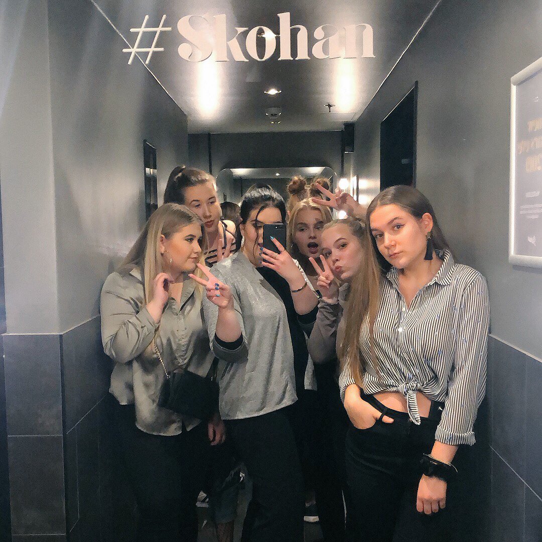 nea_pietilainen's tweet photo. #Skohan was lit &amp; so was the company💃🏽🎶🔥 https://t.co/cTrfHmiGq0
