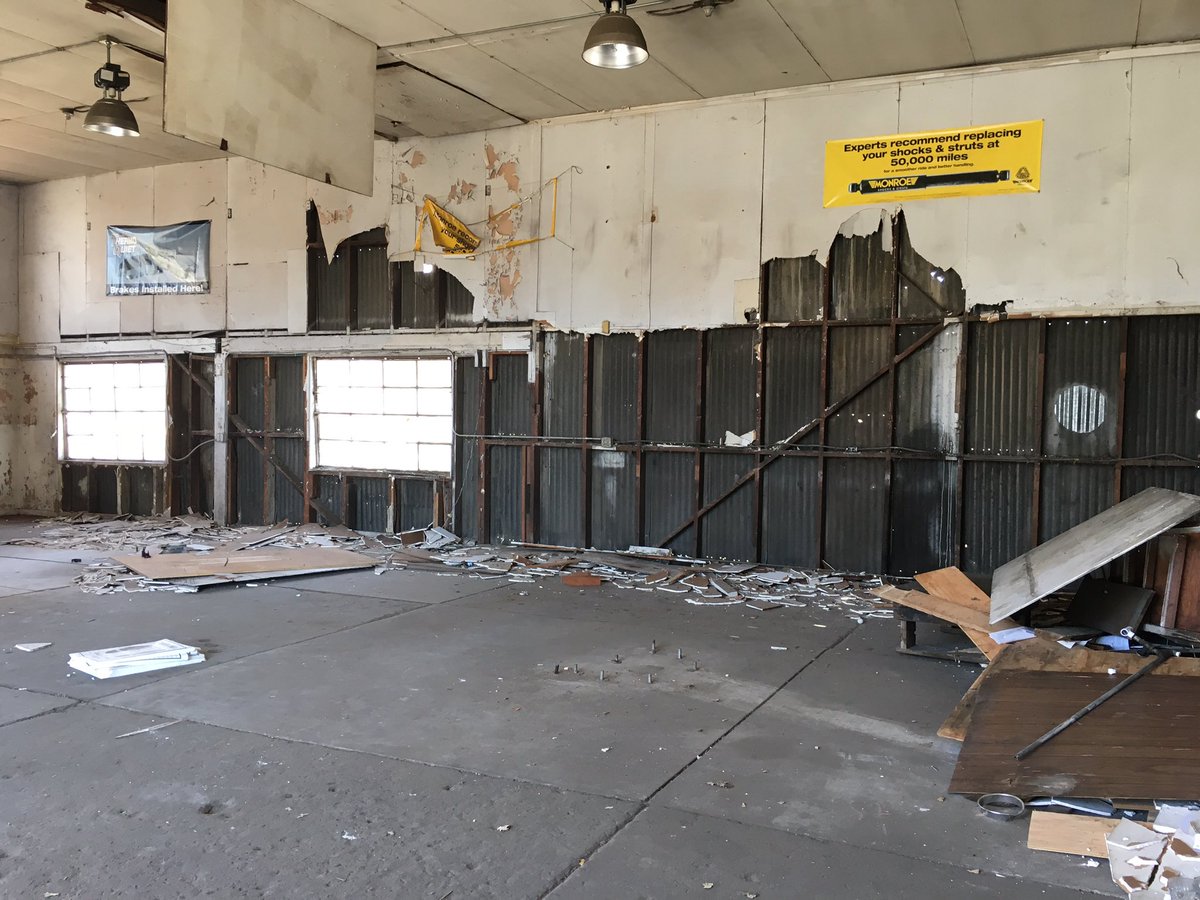CalCoastBeer's tweet photo. One year ago today, we got the keys to Tozzi’s and started on this incredible journey to open a brewery in downtown Paso. Can’t wait to share our progress! #calcoastbeer #lifeisgoodouthere https://t.co/asHN5KhMGV