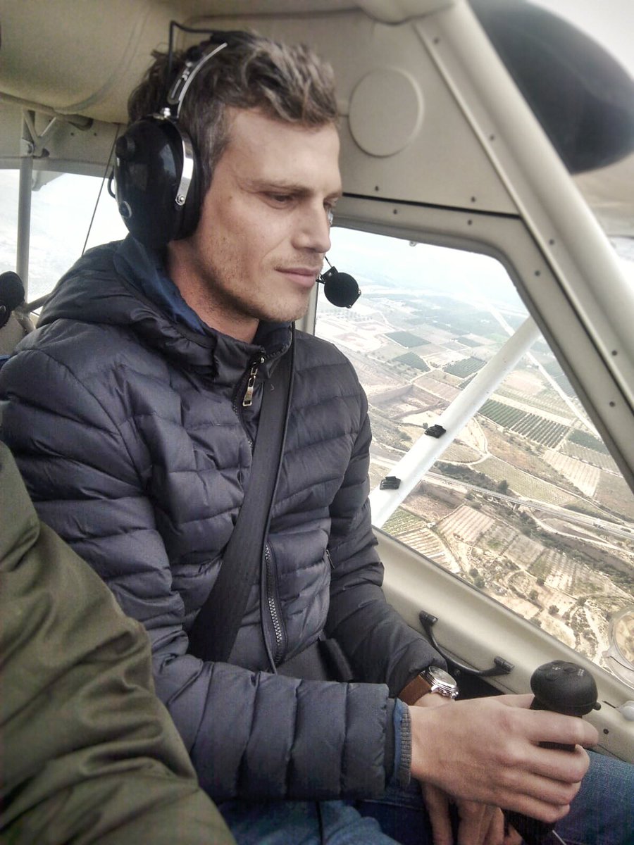 juliengerbi's tweet image. Heel and toe didn’t work on that one... #upintheair #airplane #flyinglessons