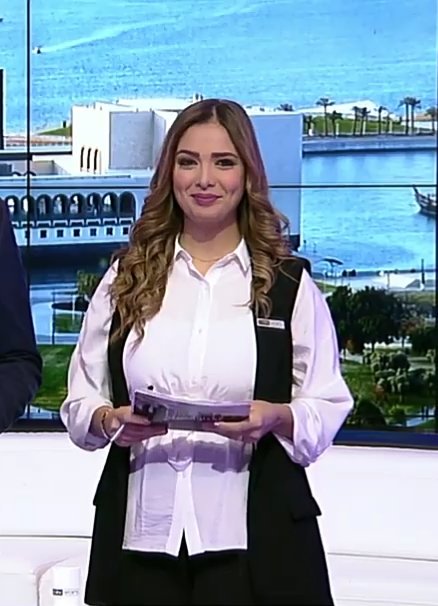 wwwnoor9com's tweet photo. @farah_chadhbek اجمل انسانة واروع ابداع وارق قلب واجمل ضحكة #الملاك_الجميلة #فرح_شاذبك فى تقديم #اخبار_الصباح😘 https://t.co/gb5VBDXtNj