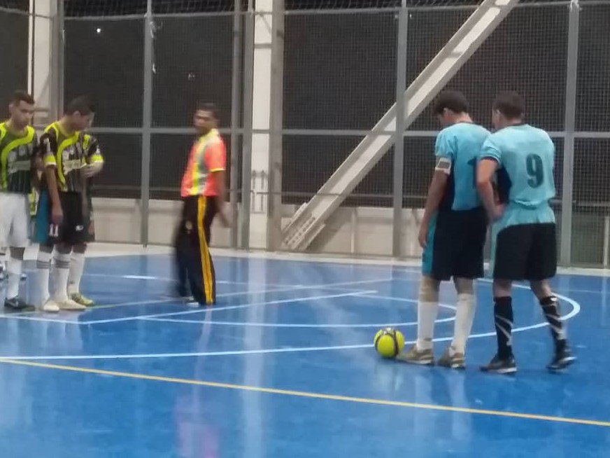 diariodlosandes's tweet photo. #29Dic #Gbmp-Valera cierra el año con fútbol de salón #Trujillo https://t.co/dx4LXDTN94 https://t.co/qfhmIJpmd8