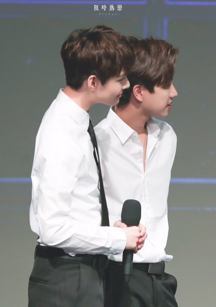 Love does not only consist in gazing at each other but in looking outward together in the same direction.

爱情不仅在于相互凝视，而在于共同往外朝一个方向看。

#PerthSaint2018BestMoment 
#perthppe 
#Saintsup