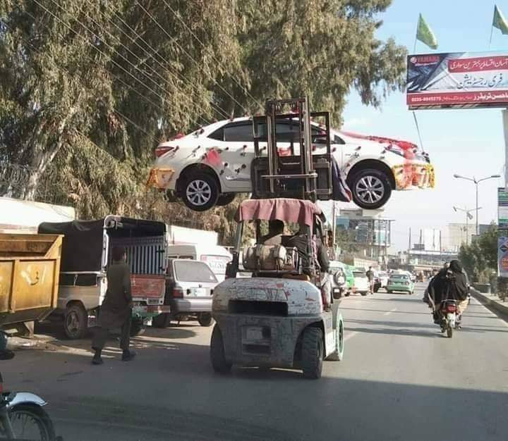 UtmaniFarman's tweet photo. ایک ہوتا ہے کنوارہ 🙏
دوسرا ہوتا ہے شدید کنوارہ 🙎
اور پھر آتا ہے "منحوس کنوارہ"
جس کی شادی والی گاڑی بھی
لفٹر والے اٹھا کے لے جاتے ہیں 😂😝😁🙈🙆  @TalhaAzaad https://t.co/xP9BT5imOW
