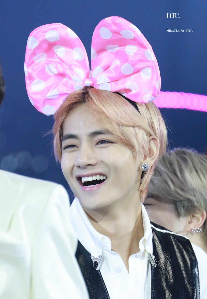it's his birthTAE 💜 #WE_PURPLE_V