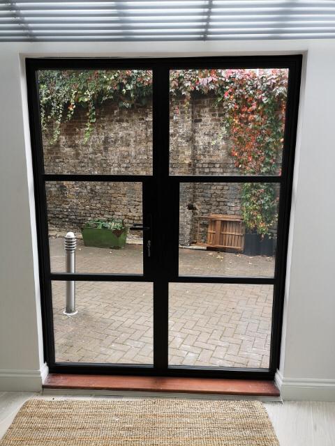 DWLWindows's tweet image. At this project in North London, we have just installed these black slimline aluminium double doors, giving the homeowner exactly the look they were after. #BlackDoors #MordernLook #LondonLook #ComtemporaryDoors #HomeIdeas #Design #NewDoors