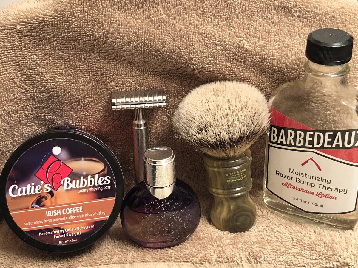 senate515's tweet photo. #SOTD #WetShaving 
@Timelessrazor Scalloped.95
Gillette Rubie Plus
@BSWoodturning Horn
@CatiesBubbles Irish Coffee
@TheRealBBDX Aftershave Lotion
@vancleefarpels Midnight In Paris EdT https://t.co/FPnDecw0QP
