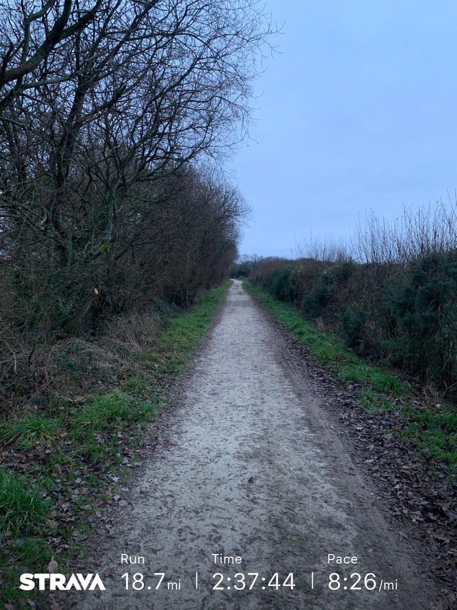 charliandpoo's tweet photo. @6amCLUB @UKRunChat @uktrailchat @inov_8 #Dorset Saturday long run done!nice early start!! https://t.co/haiMlEt6m4