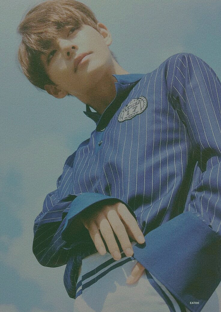 tran_hyung's tweet photo. - Happy birthday Kim Taehyung, chàng trai của tôi sinh nhật an nhiên, vui vẻ, hạnh phúc. Mỗi ngày, mỗi phút hãy cho ARMY tụi em thấy được nụ cười xinh đẹp của anh nhé!! I purple Taehyung 💜

#WE_PURPLE_V 
#BTS 
#방탄소년단 
#taehyung 
#HAPPYVDAY 
@BTS_twt https://t.co/6x6Fr058G3