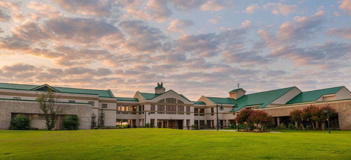 Chickasaw's tweet photo. What are your plans for the new year? Plan a retreat to the @ChickasawRCC near Sulphur! #routecc https://t.co/rEcvjn0TLC
