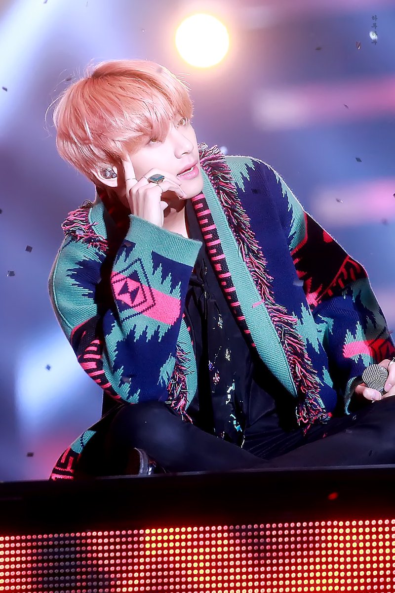 haru951230's tweet photo. 생일축하해 태형아~!!🎉 우리 태형이 올해도 수고 많았어요!!! 예쁜 얼굴 항상 웃고 즐거운 일이 가득하길 💜 진짜 태형이가 행복하면 돼😭 💖❤️💕💝❣️많이 사랑해ㅠㅠ ㅅㅊㅅㅊ 
#태태생일ᄎᄏ #태형 #뷔 #보라해 @BTS_twt https://t.co/7k8DpTfPr7