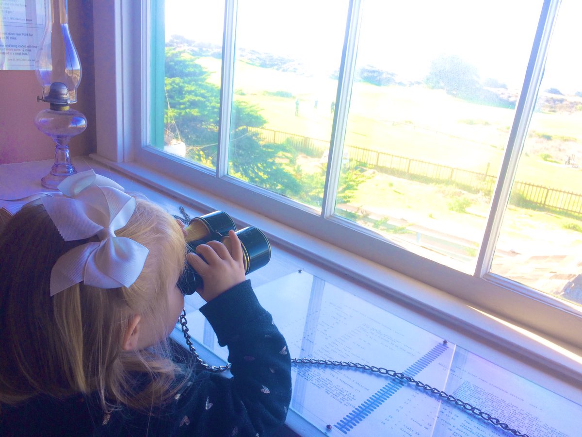 RUCasselman's tweet photo. Taking advantage of #winterbreak by visiting local #historical sites. #Monterey #Carmel #PacificGrove #PointPinosLighthouse #CarmelMission https://t.co/JX0gEKpVlM
