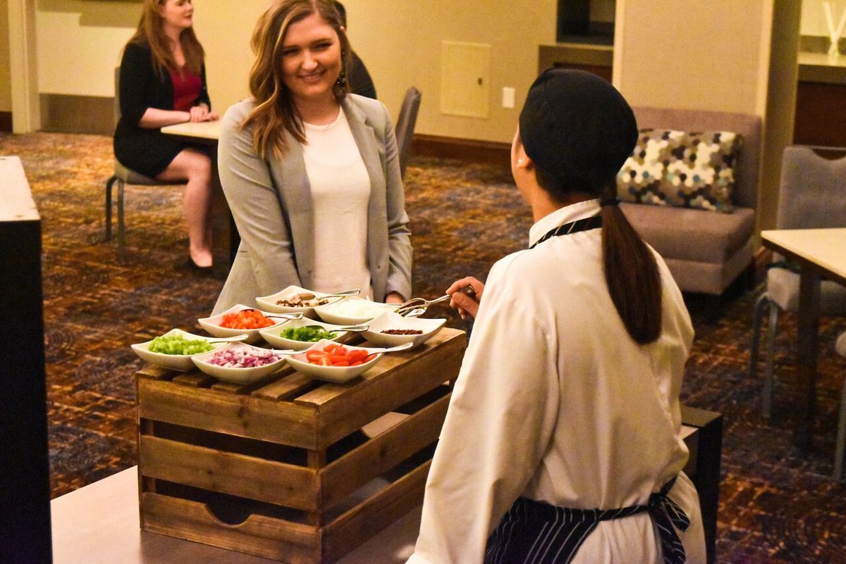 With an omelet bar to greet your attendees, your next Houston meeting promises to be the best yet. bit.ly/2soYM5s