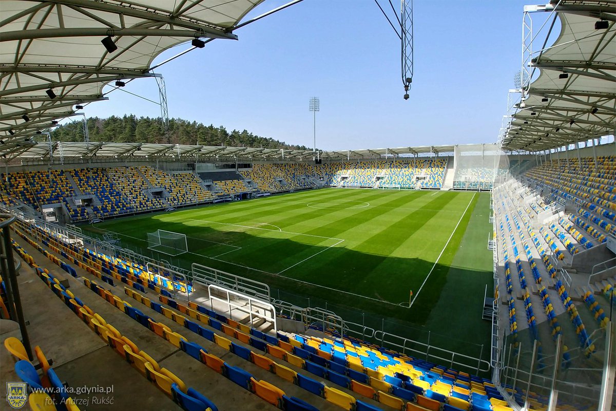 ❄️⛔️ Trwa zimowa przerwa, a my już tęsknimy za meczami 😉 Na wiosnę, w rundzie zasadniczej <a href="/_Ekstraklasa_/">PKO BP Ekstraklasa</a>, Arka rozegra jeszcze 10 spotkań, z czego 6 w <a href="/MiastoGdynia/">Gdynia</a>:

🆚<a href="/Korona_Kielce/">Korona Kielce</a> 
🆚<a href="/PiastGliwiceSA/">Piast Gliwice</a> 
🆚<a href="/LegiaWarszawa/">Legia Warszawa 🏆</a> 
🆚<a href="/SlaskWroclawPl/">Śląsk Wrocław</a> 
🆚<a href="/LechiaGdanskSA/">Lechia Gdańsk</a> 
🆚<a href="/MiedzLegnica/">MKS Miedź Legnica</a>