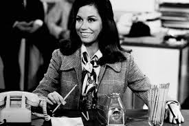 Who didn\t want to be Laura Petrie or Mary Richards?  Happy Birthday to the brilliant Mary Tyler Moore. 