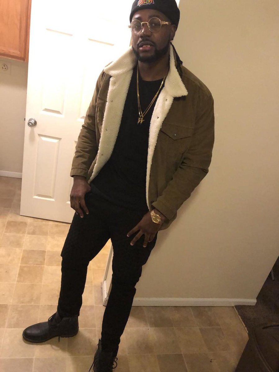 Mikefromthe9's tweet photo. "I got dressed and finally took a few pics" π€πΏ
#SauceGod π―
#FleeGod πͺπΎ
#MikeFromThe9 πβ οΈπ€ https://t.co/Ovi7mAbWMm