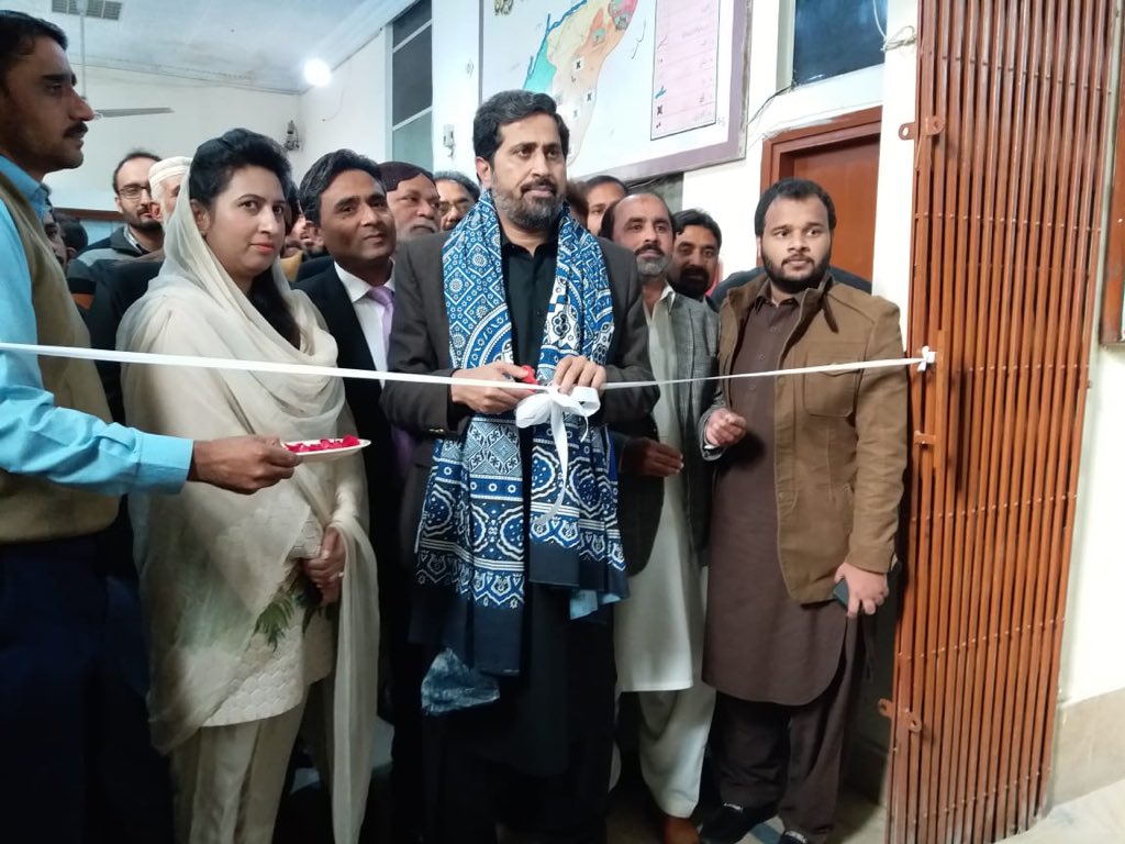 ICDPunjab's tweet photo. وزیر اطلاعات و ثقافت نے کہا بھاولپور  آرٹ و کلچرل کے حوالےسے  منفرد  اہمیت  کا حامل ہے 

 مقامی فنکاروں اور آرٹ کی ترویج  کے لیے اقدامات اٹھائے جائیں گے 

@Fayazchohanpti https://t.co/sZucyJrR3t