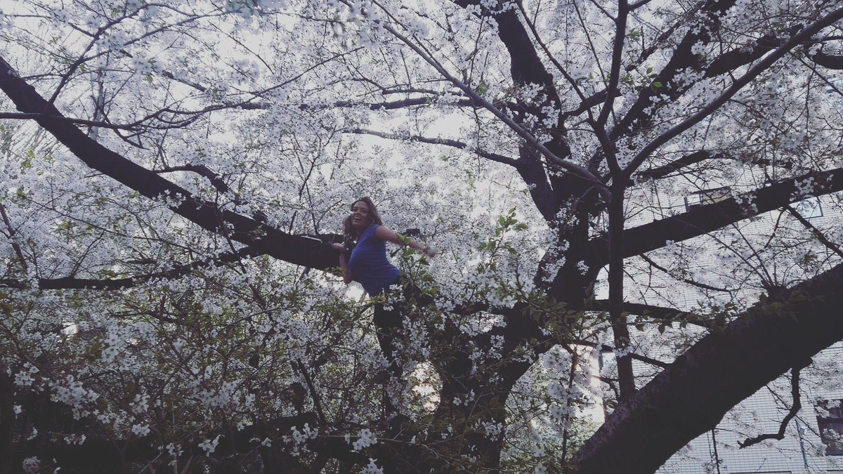 Jenny Hendrix’s pics and videos