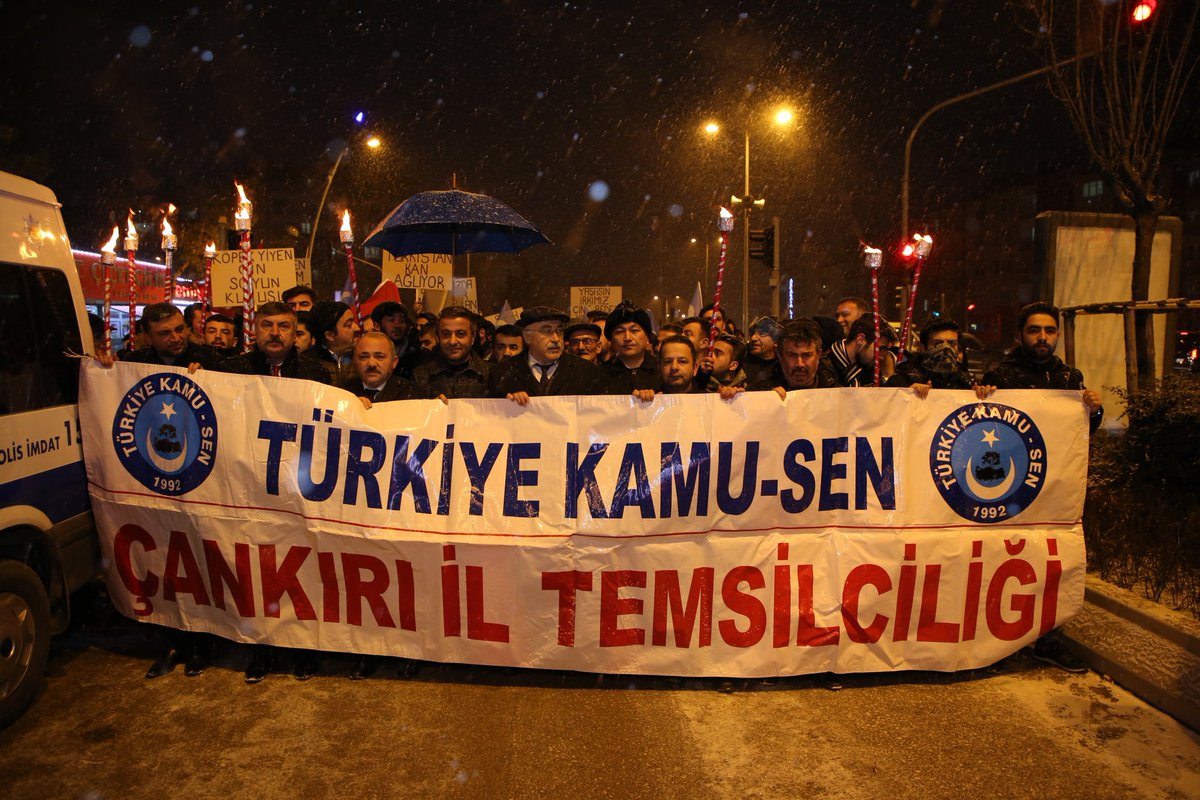 18HuseyinBoz's tweet photo. Doğu Türkistan’da işkenceye maruz kalan soydaşlarımızın asla yalnız olmadığını çok gür ve güçlü bir şekilde Çankırı'dan haykırdık.. 

Türkiye KAMU-SEN Çankırı İl Temsilciliği ile Türk Ocakları Çan. Şub.tarafından düzenlenen Doğu Türkistan'a destek yürüyüşünde tek yürek olduk. https://t.co/YIrkDWoVE2