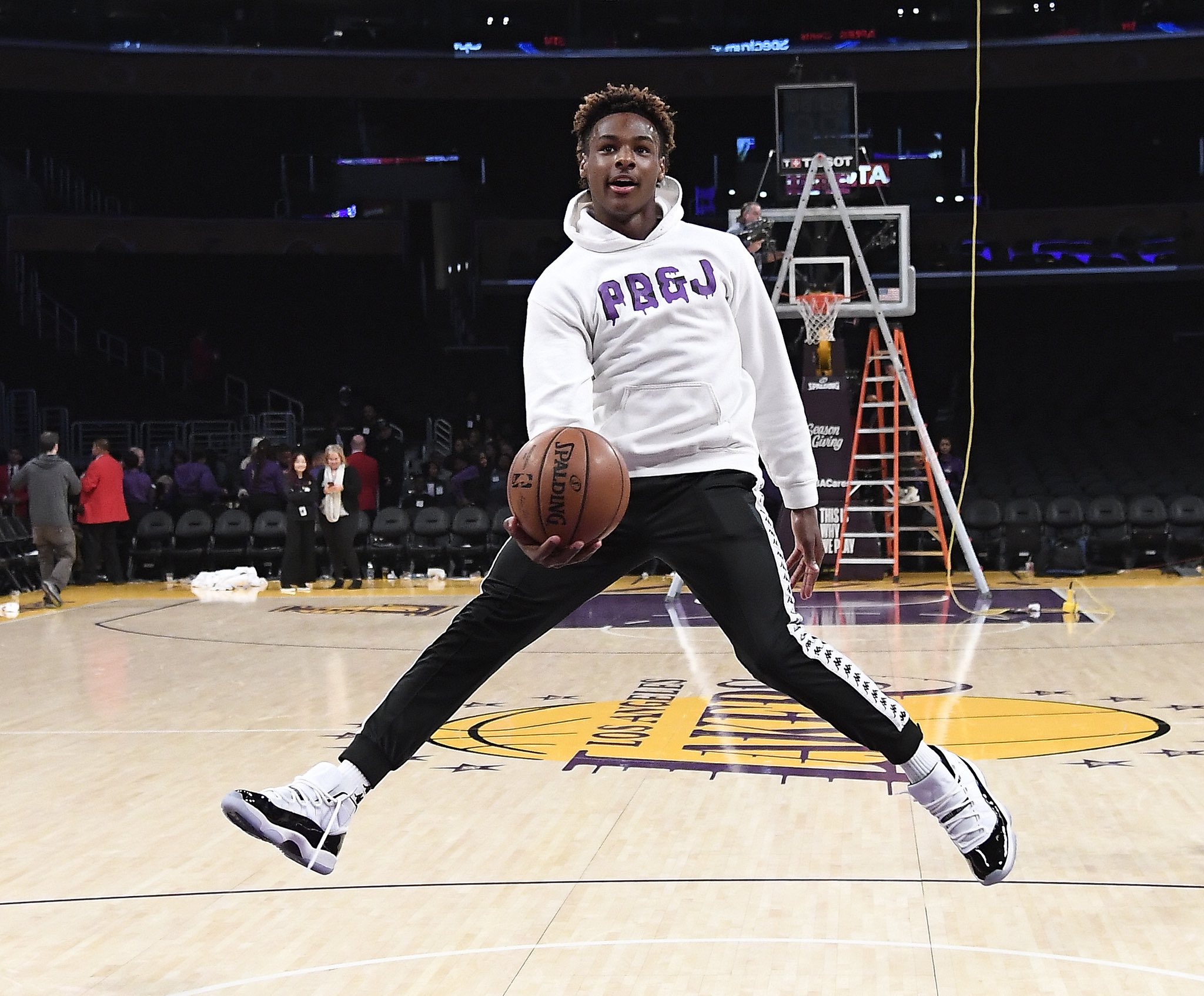 hoodie bronny