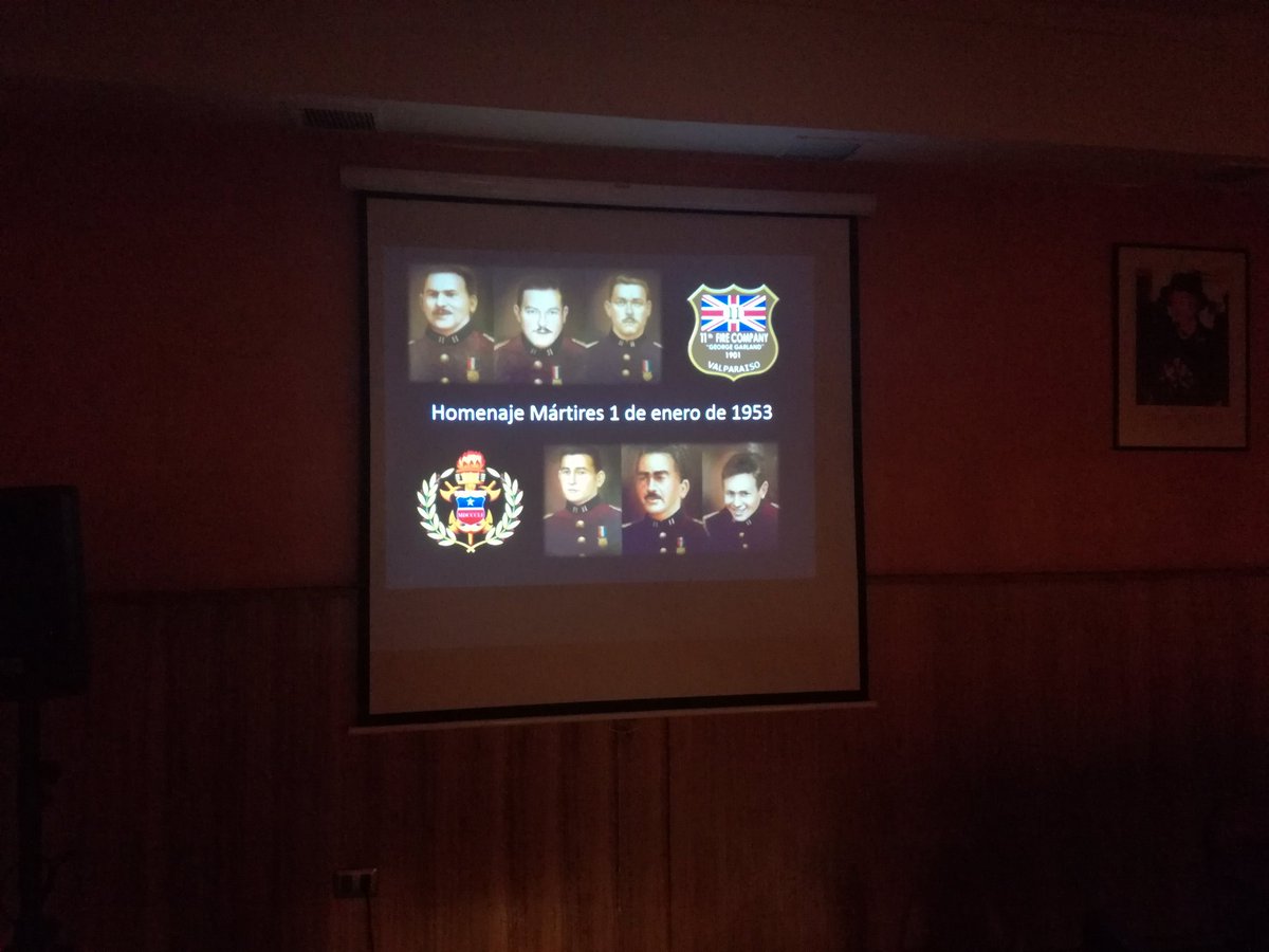 [AHORA] Reunión Extraordinaria en recuerdo de nuestros Martires de la trágica explosión del 1 de enero de 1953. Siempre en nuestra memoria Bomberos: 
⭐ Hugh Honeyman H.
⭐ Alonso Agüero F.
⭐ Roberto Layera P.
⭐ Fernando Aguilo M.
⭐ Edwin Glaves E.
⭐ Robert Glaves E.
<a href="/CBV1851/">Bomberos Valparaíso</a>