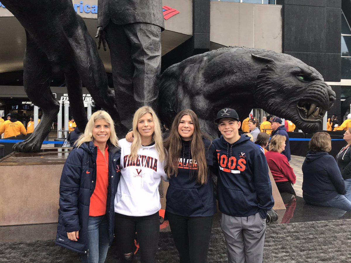 Cami Tujague tweet media