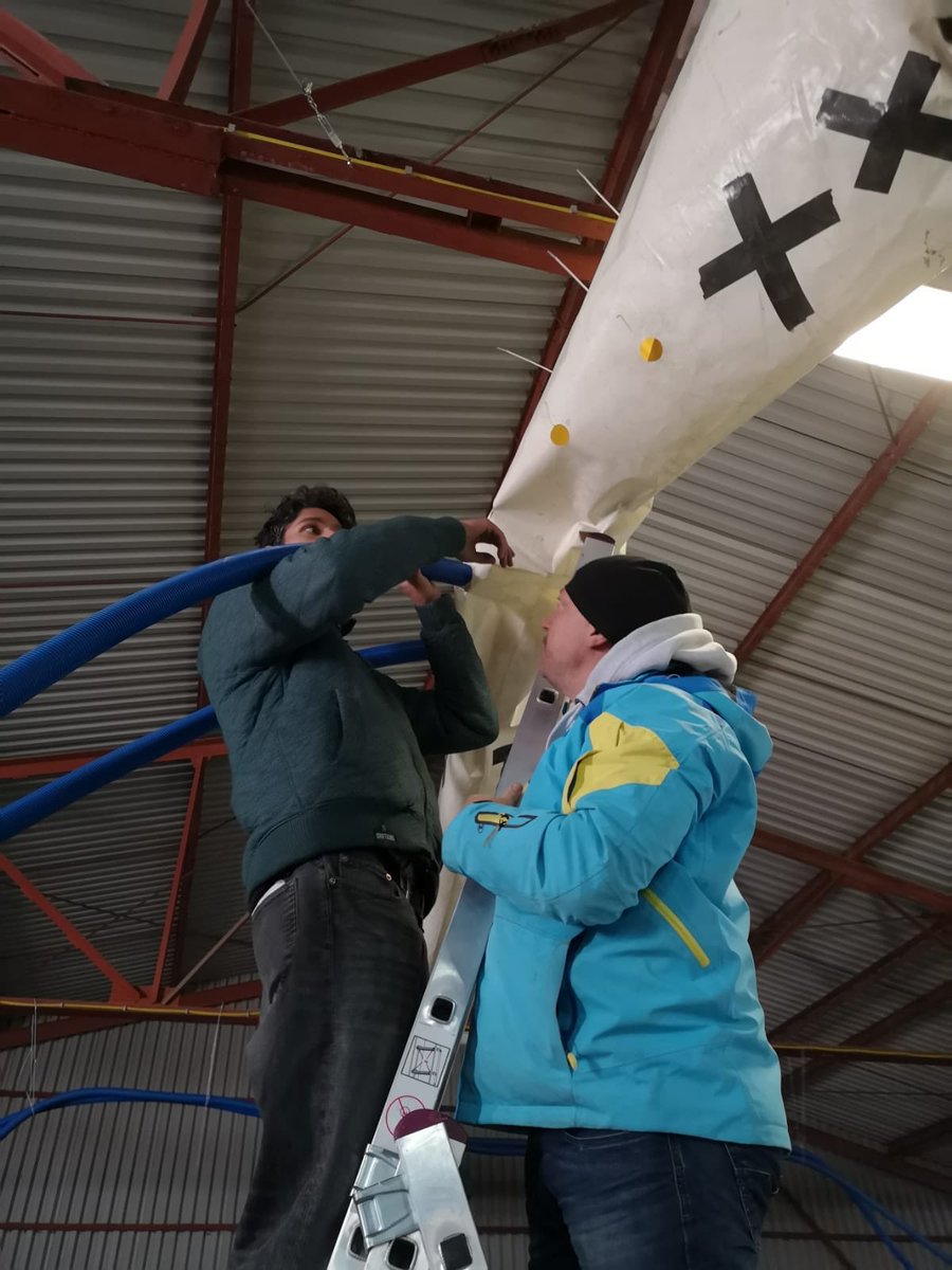 aid_brigade's tweet photo. Yesterday we built a system to heat up 15 tents in a wearhouse in Ušivak camp. The idea was to get the heat from the big sleeve of the main heaters into the tents with a series of pipes so that's what we did! It was a hard working day but it was worth it! https://t.co/dwZrJ4jqJo