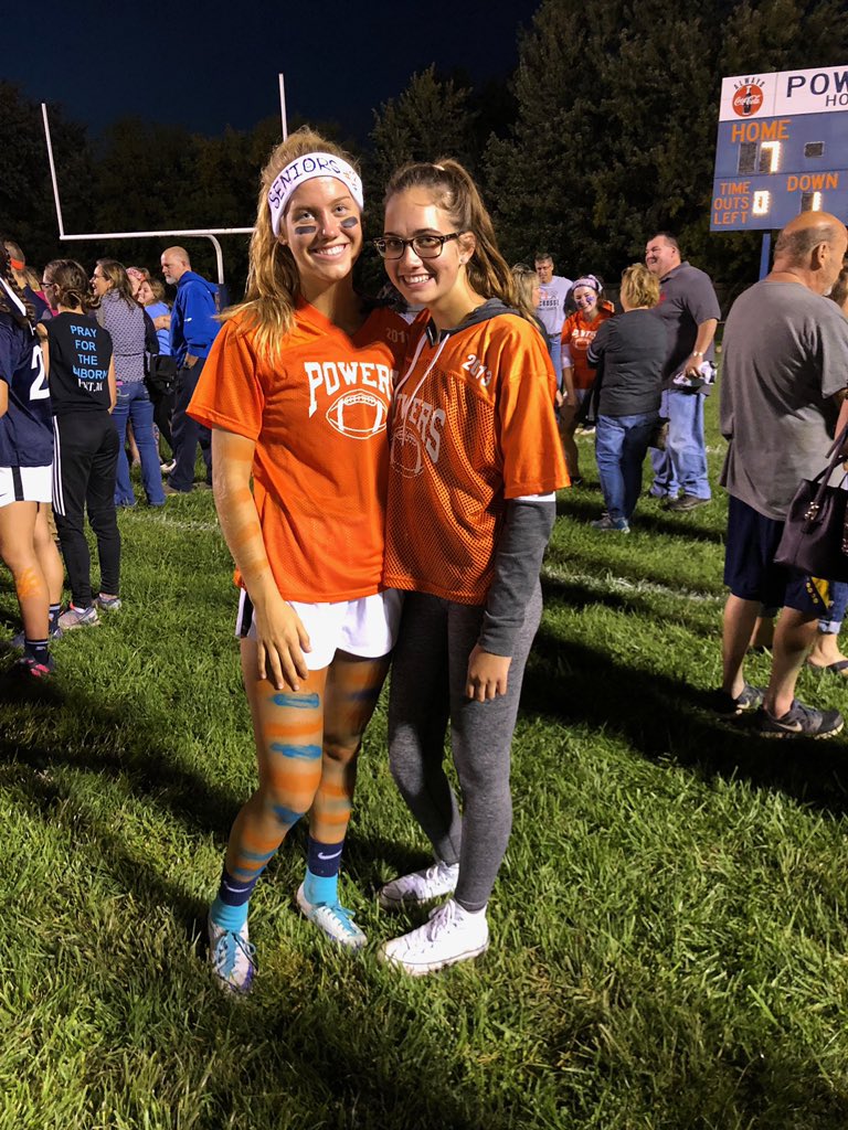 lhall2019's tweet photo. happy birthday pretty!! hope you have a great day &amp; don’t party too hard!!thank you for everything over the past six years!!so glad we’re friends even though you hit me in the face during volleyball🏐 can’t wait for punta &amp; enjoy ur day🎉💕🎈lots of love ken @kcmyers22 https://t.co/tQFehlmbSv